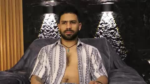 Leo  Diaz online show from February 13, 3:35 am