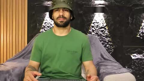 Leo  Diaz online show from February 15, 10:39 pm