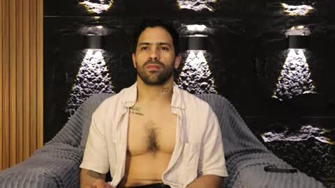 Leo  Diaz online show from March 26, 2:28 am