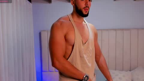 Snapshot of leo_king17 chatting on May 28, 12:13 pm adrian online show from May 28, 12:13 pm