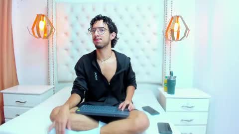 Snapshot of leo_sanz6 chatting on July 1, 12:18 pm LEO online show from July 1, 12:18 pm