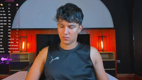 Snapshot of leo_savage_ chatting on April 27, 4:10 am Leo online show from April 27, 4:10 am