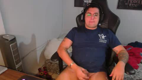 Snapshot of leo_star69 chatting on November 30, 7:56 am leo_star69 online show from November 30, 7:56 am