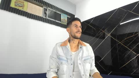 Snapshot of leo_vesper chatting on March 31, 11:32 am leo vesper online show from March 31, 11:32 am