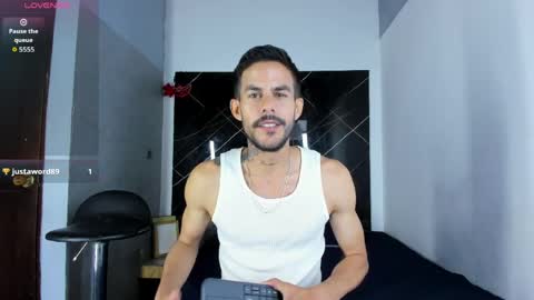 Snapshot of leo_vesper chatting on April 7, 11:32 am leo vesper online show from April 7, 11:32 am