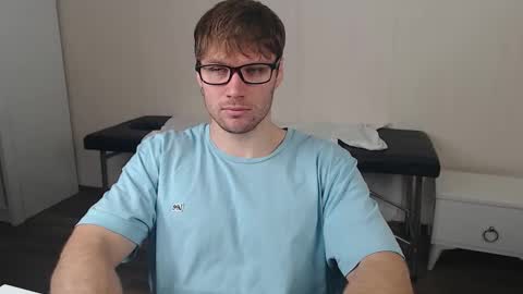 Snapshot of leoackerman chatting on October 25, 7:27 am leoackerman online show from October 25, 7:27 am