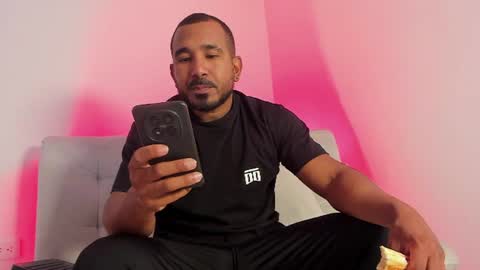 Snapshot of leocarter_ chatting on July 16, 1:06 pm leo online show from July 16, 1:06 pm
