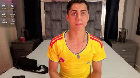 leomonnroe online show from July 3, 10:49 pm
