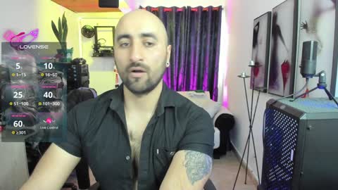 Snapshot of leon_1717 chatting on December 27, 6:20 pm Leon online show from December 27, 6:20 pm