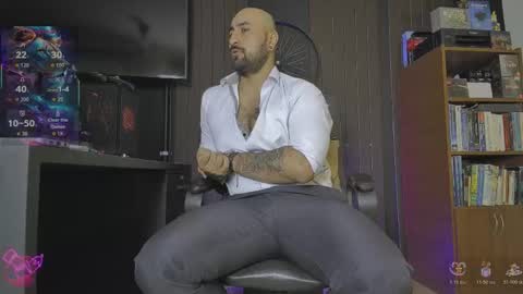 Snapshot of leon_1717 chatting on November 29, 11:24 am Leon online show from November 29, 11:24 am