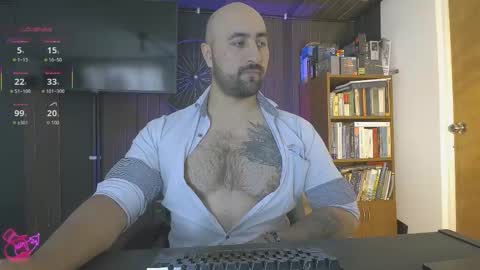 Snapshot of leon_1717 chatting on February 6, 2:42 pm Leon online show from February 6, 2:42 pm