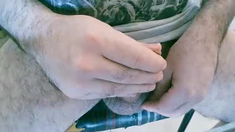 leon_pgorda online show from March 30, 5:58 pm