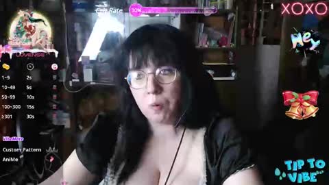 Snapshot of leona_harrison chatting on January 25, 11:23 am Leona Harrison online show from January 25, 11:23 am