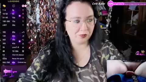 Snapshot of leona_harrison chatting on June 23, 11:30 am Leona Harrison online show from June 23, 11:30 am