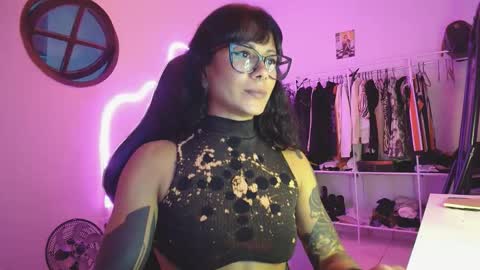 Snapshot of leona_moon13 chatting on June 6, 2:22 pm LeonaMoon online show from June 6, 2:22 pm