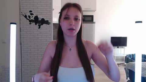 Leonaalove online show from April 21, 2:34 pm