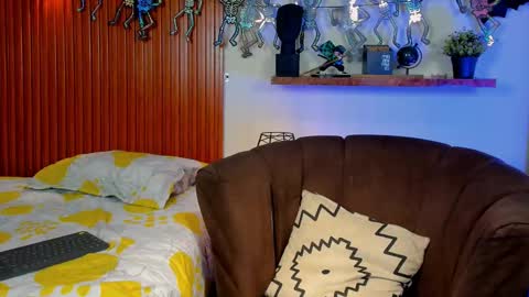 Snapshot of leonardo_jones1 chatting on October 23, 2:22 am Leandro jones online show from October 23, 2:22 am