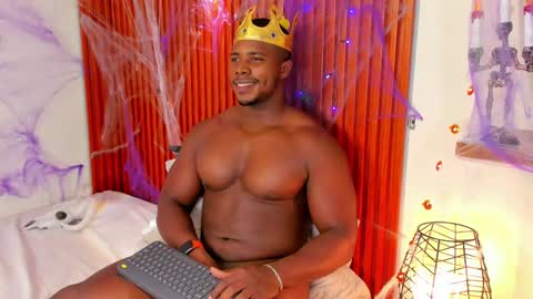 Snapshot of leonardo_jones1 chatting on October 30, 4:47 am Leandro jones online show from October 30, 4:47 am