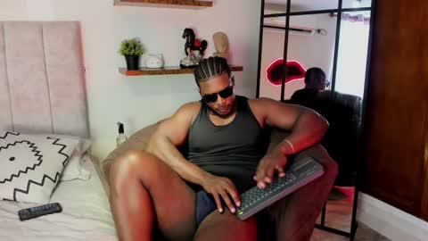 Snapshot of leonardo_jones1 chatting on February 7, 9:40 pm Leandro jones online show from February 7, 9:40 pm