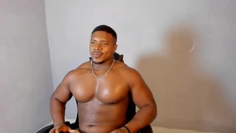 Snapshot of leonardo_jones1 chatting on June 7, 3:10 am Leandro jones online show from June 7, 3:10 am
