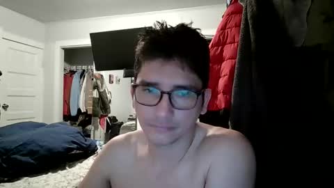 Snapshot of leonardomiguel chatting on February 8, 10:46 pm leonardomlguel online show from February 8, 10:46 pm