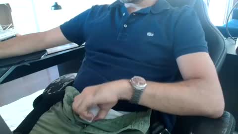 Snapshot of leone44 chatting on July 2, 7:03 am angel e sonia online show from July 2, 7:03 am