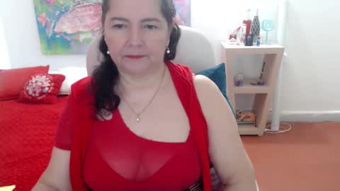 leonela   online show from February 4, 1:44 am