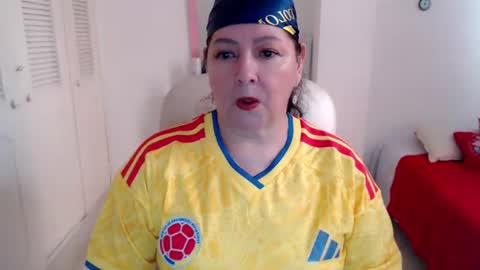 leonela   online show from June 17, 8:43 pm