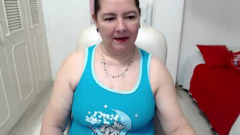leonela   online show from June 18, 11:09 pm