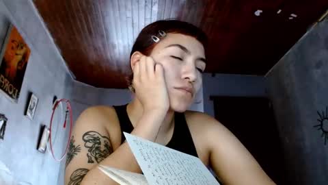 leonela  online show from September 22, 6:21 pm
