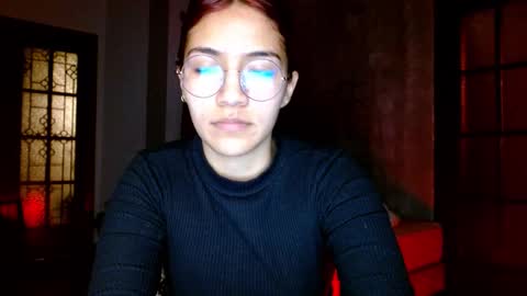 leonela  online show from October 8, 1:58 am