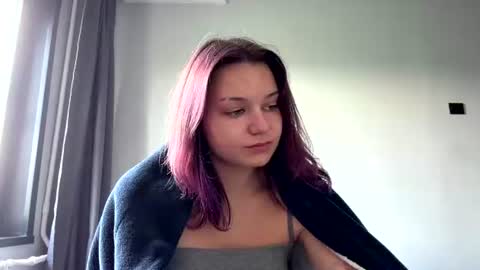 Snapshot of leonidadesantiago chatting on July 7, 7:23 am Reily online show from July 7, 7:23 am