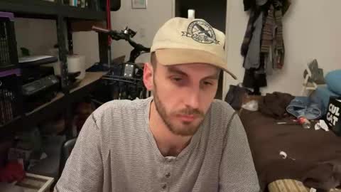 Leon online show from November 27, 3:36 pm