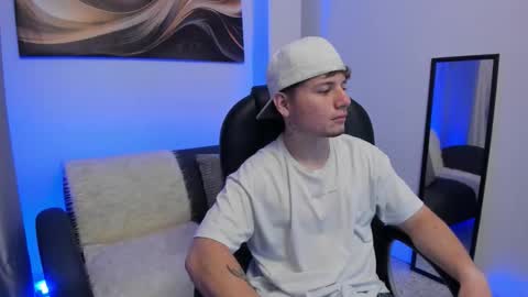 Leo  online show from February 13, 4:41 am