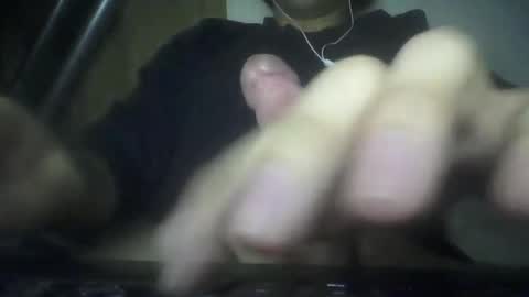 leoonel_95 online show from December 18, 5:02 am