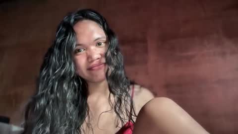 Snapshot of leora_luna chatting on January 15, 4:06 am Jenn online show from January 15, 4:06 am