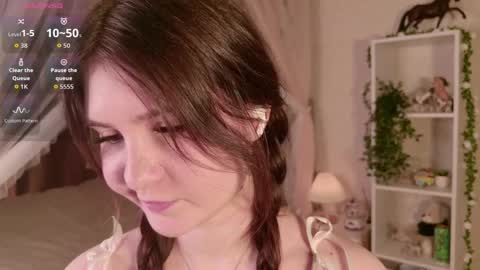 Nicole Moore online show from March 20, 3:17 pm