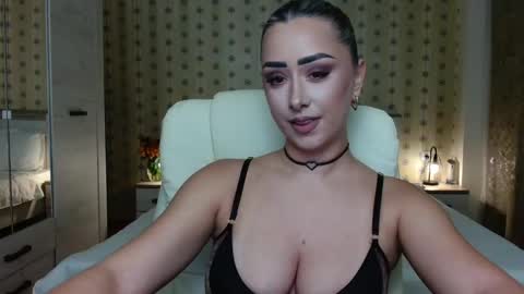 leslie_secret online show from October 9, 9:02 pm