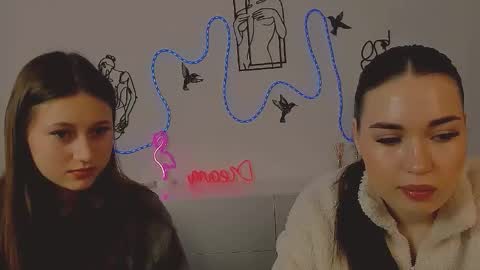 Snapshot of lesly_chilli chatting on February 8, 10:18 am lesly_chilli online show from February 8, 10:18 am