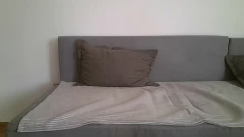 neoglo online show from March 22, 10:29 am