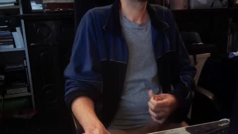 Snapshot of lestat_82 chatting on October 10, 4:28 pm Vampiro Diurno online show from October 10, 4:28 pm