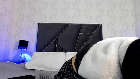 Leti White online show from October 28, 10:23 pm