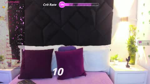 letiziia online show from April 15, 7:43 pm