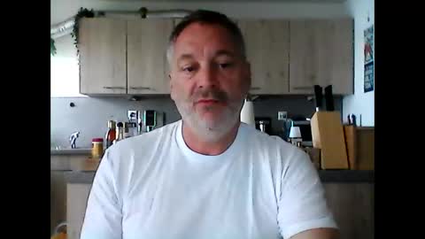 Snapshot of letshavefun2gether68 chatting on May 11, 5:24 am letshavefun2gether68 online show from May 11, 5:24 am