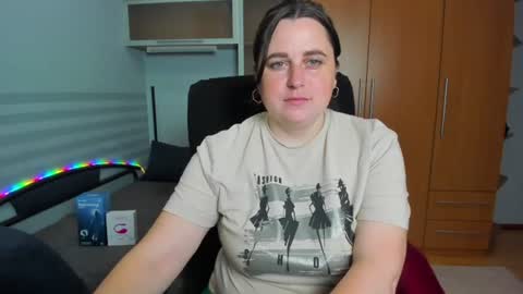 Naomi online show from June 28, 6:08 am