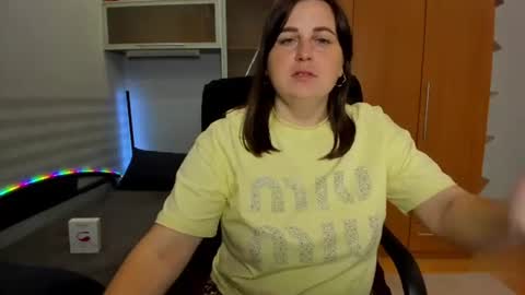 Naomi online show from July 17, 6:09 am