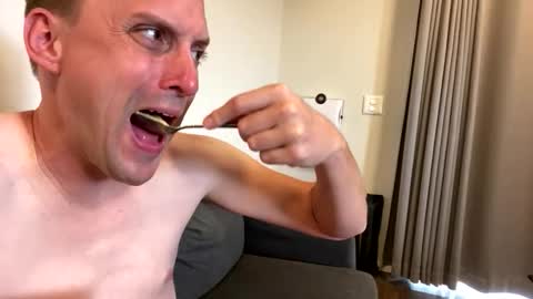 lilithgaze online show from February 3, 2:21 am