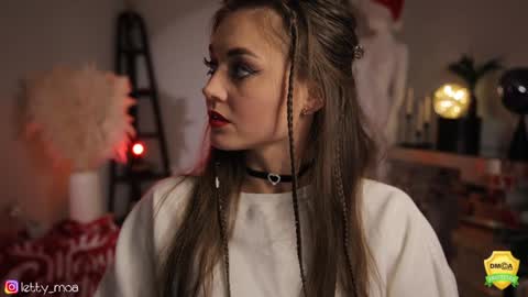 Snapshot of lettymoa chatting on December 21, 12:31 am Letty Moa - IG direct letty moa online show from December 21, 12:31 am