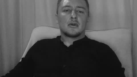 Snapshot of lev1ngston chatting on June 16, 5:37 pm lev1ngston online show from June 16, 5:37 pm