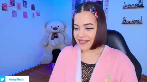 Snapshot of lev_akira chatting on September 16, 6:20 pm Akira online show from September 16, 6:20 pm